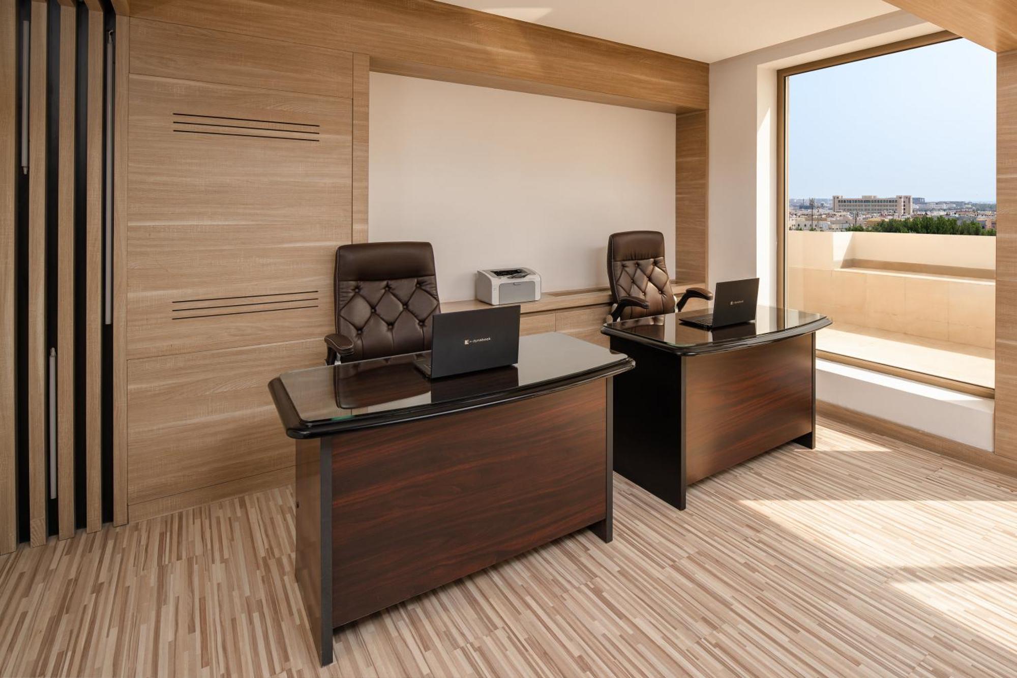 Carlton Al Moaibed Hotel Dammam Dış mekan fotoğraf Office interior design