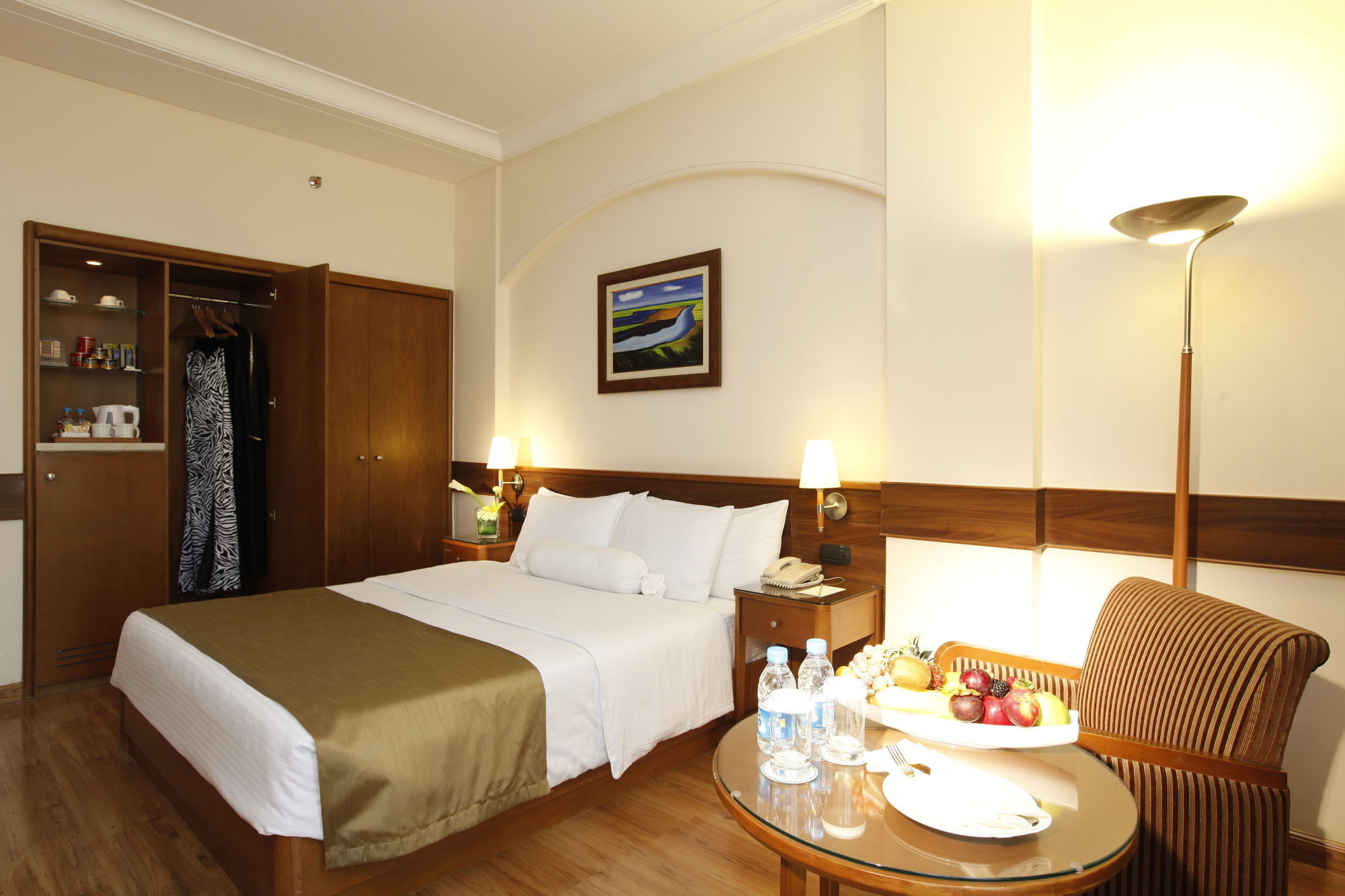 Carlton Al Moaibed Hotel Dammam Dış mekan fotoğraf A room at the hotel